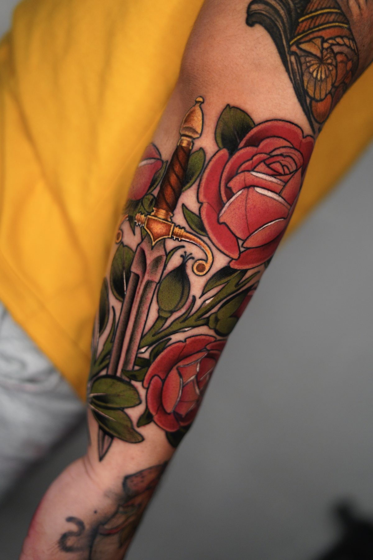 Dagger & Roses Sleeve